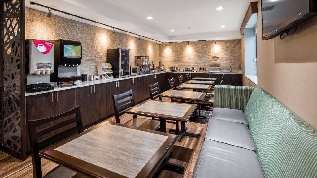 Best Western Brooklyn-Coney Island Inn - photo 26