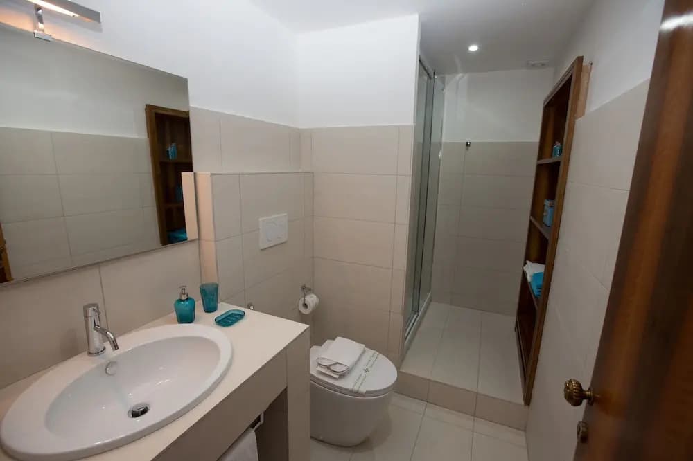 Ad2015 Guest House - photo 14