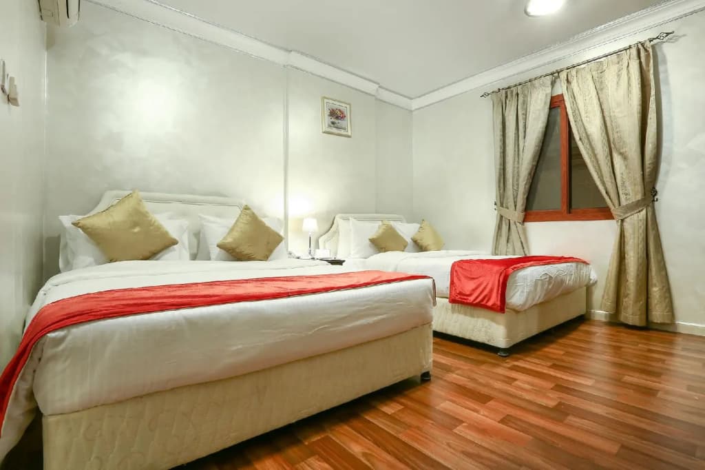 La Villa Suites Hotel - photo 3