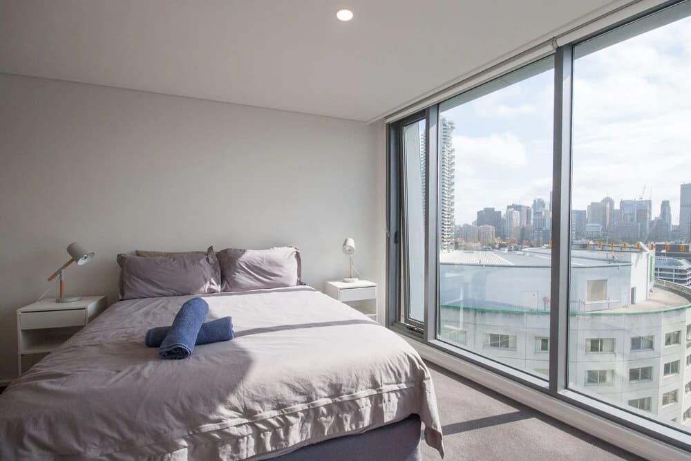 Modern 2 Bedroom Potts Point Apartment - photo 5