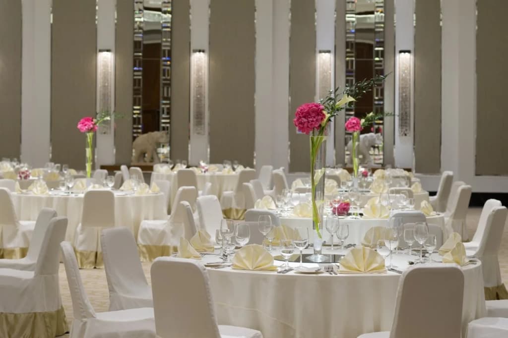 Hotel Taj Dubai - photo 26