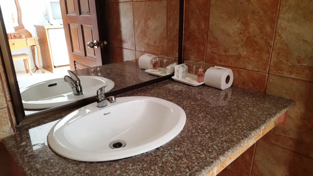 Holiday Guesthouse - photo 9