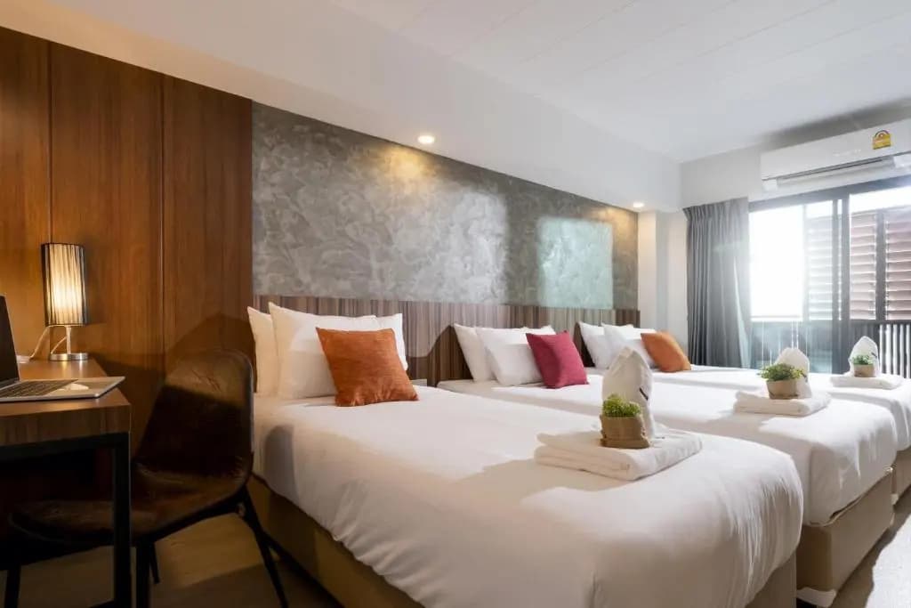 The Home Hotel - photo 4