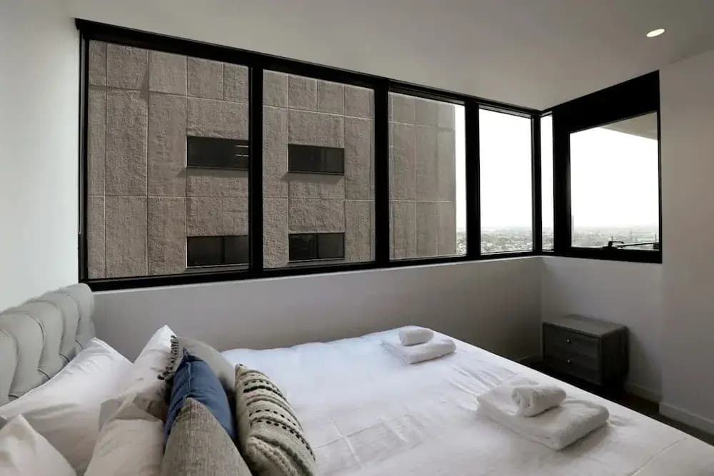 Fantastic 2 Bedroom Apartment In Melbourne's Southbank - main photo
