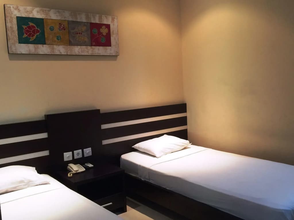 Sri Ratu Hotel - photo 4