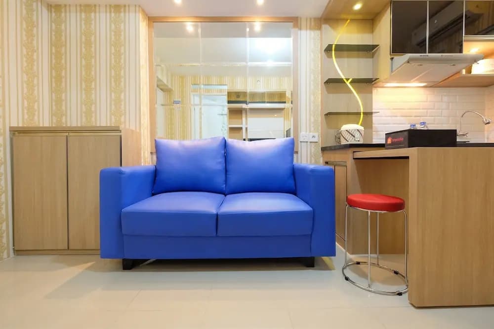 Cozy & Affordable Bassura City Apartment - photo 2