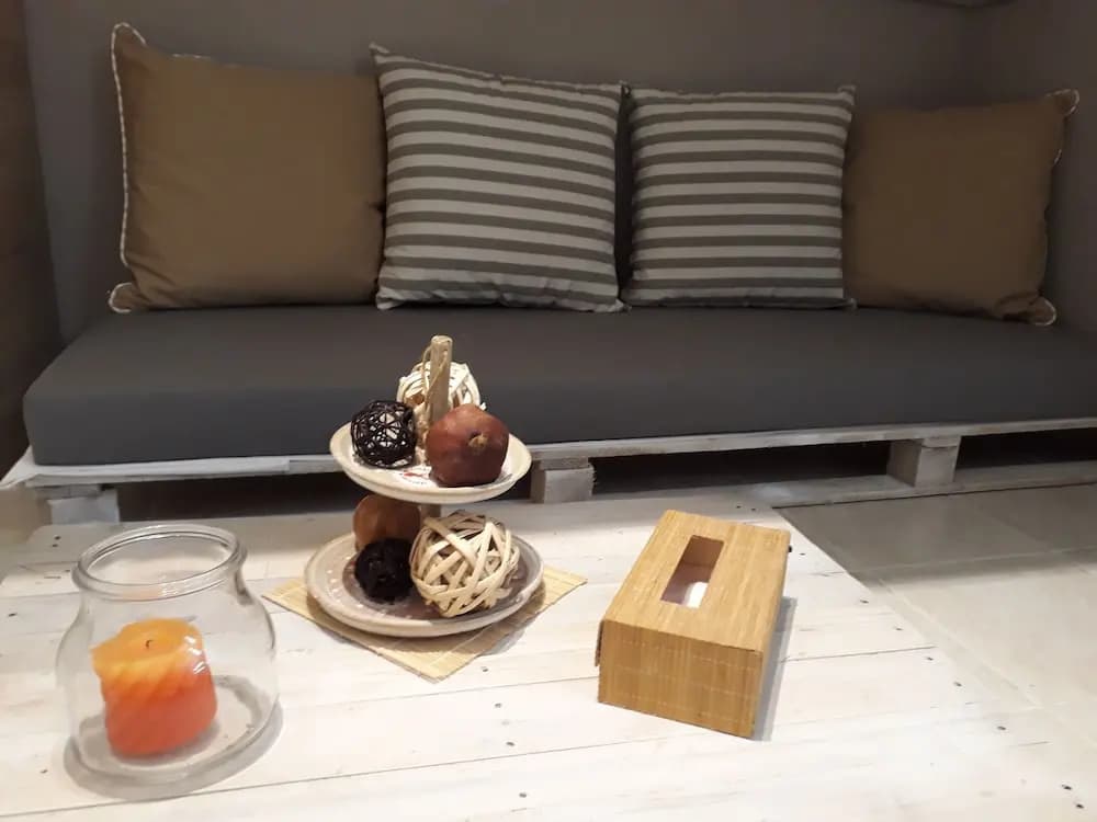 Central Cozy Cute Downtown Studio 1BR - photo 2