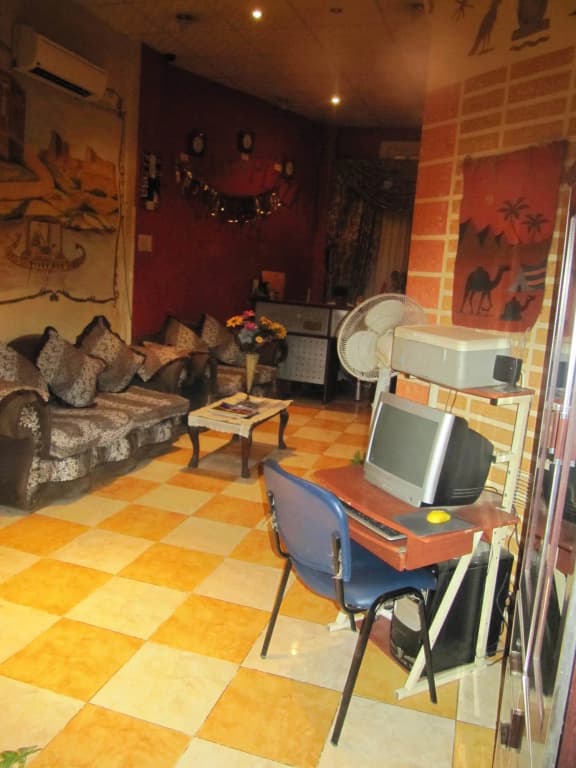 City Plaza Hostel - photo 10