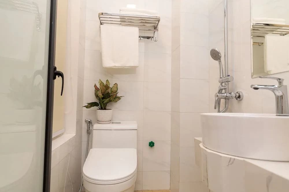 Cat Linh Hotel - photo 8
