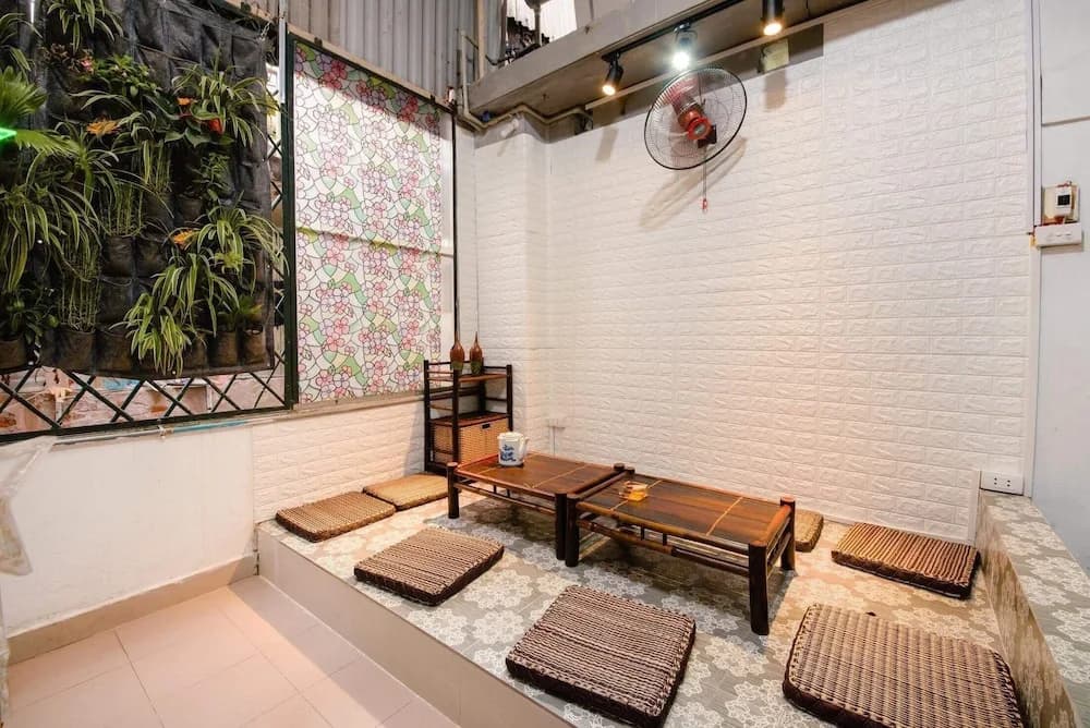Meow Hostel - photo 12