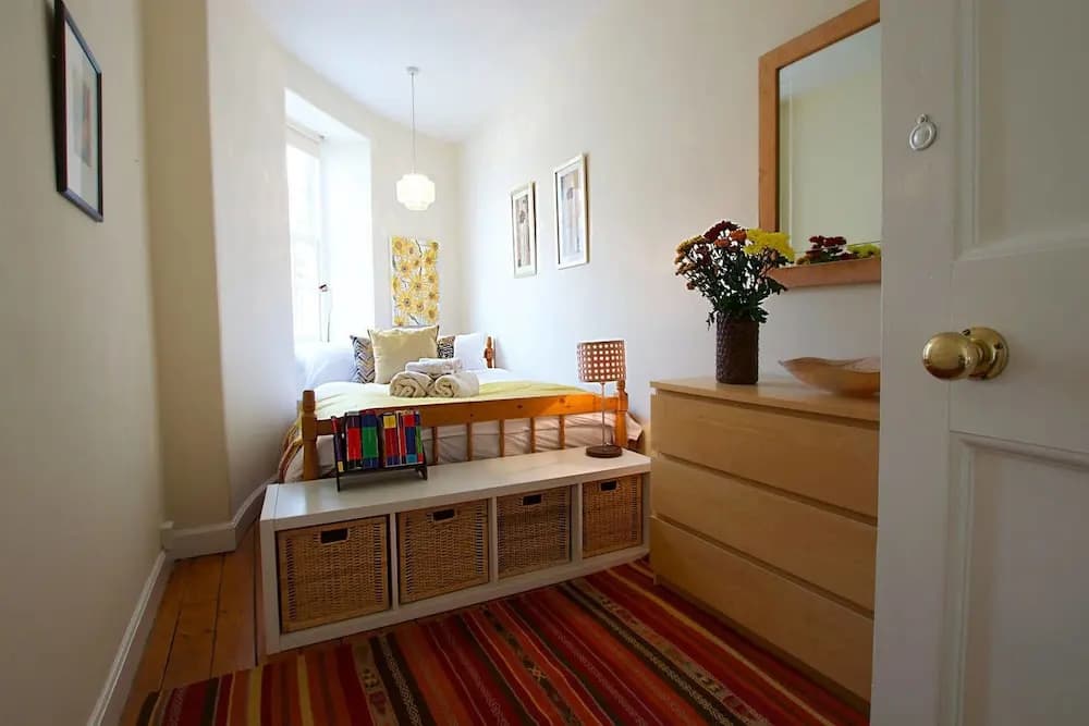 JOIVY Bright New Town 2 bed Apt - 5 Mins to Princes St - photo 7