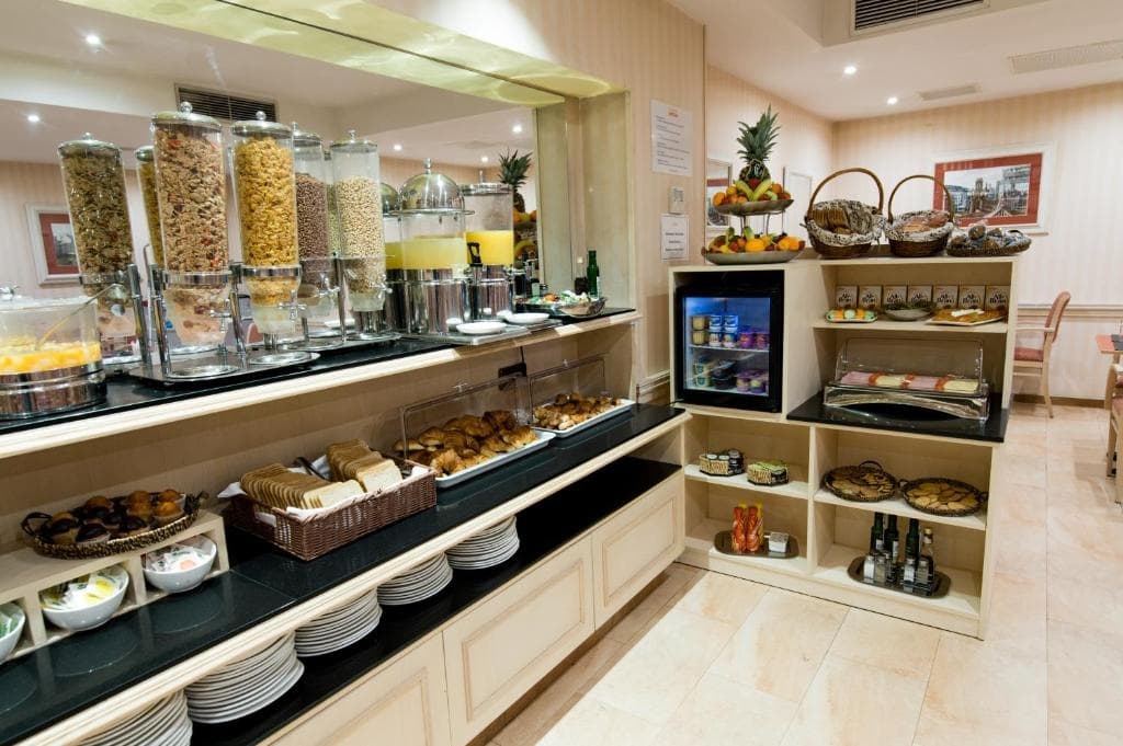 Petit Palace Eixample - photo 11