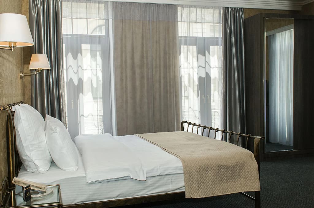Redline Hotel - photo 6