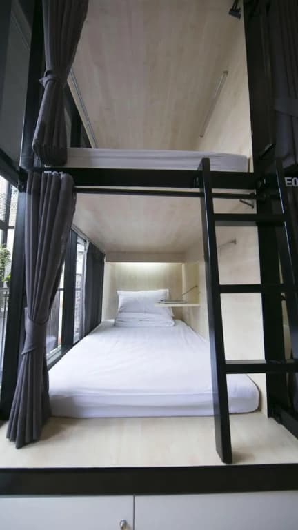Lamurr Sukhumvit 41 - Hostel - photo 34
