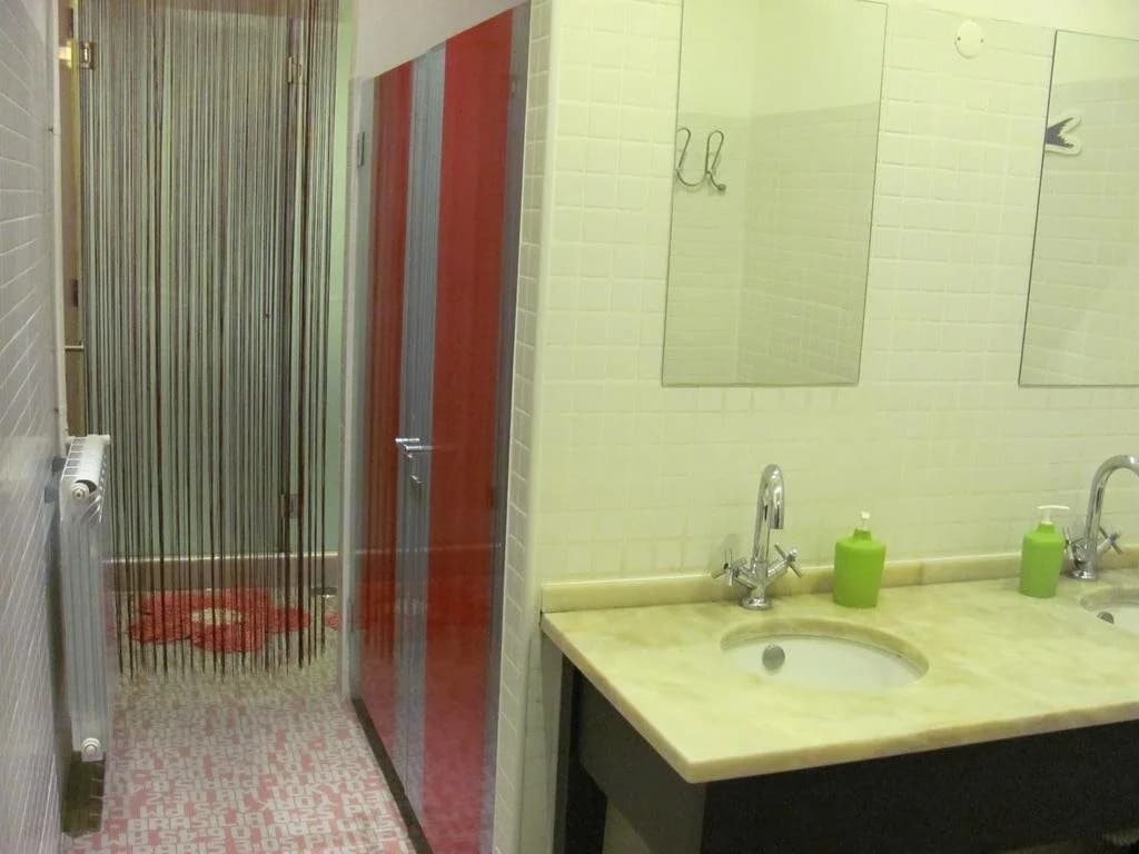 This Is Lisbon Hostel - photo 7