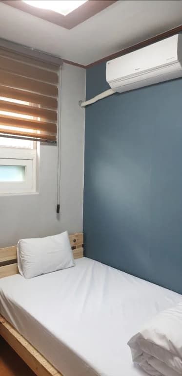 YOUNG STAY - Hostel - photo 19