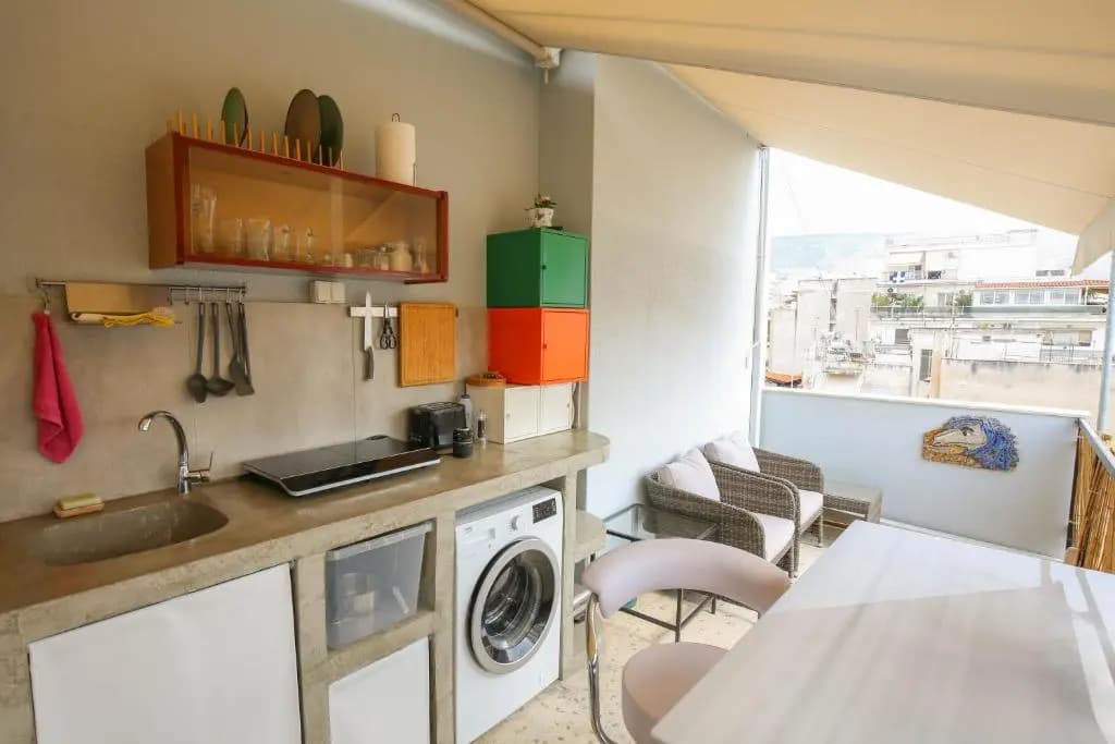 Exceptional modern studio in Athens, big balcony, central & calm - photo 6