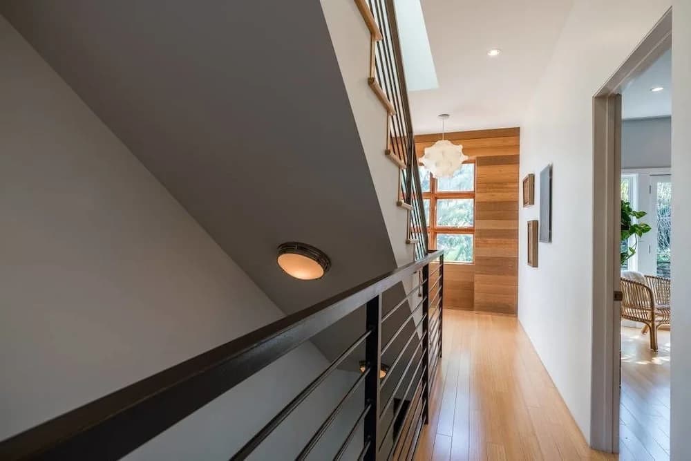 New Architectural House Rooftop Deck 3BD - photo 11
