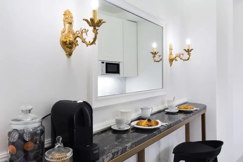Chestnut & Eliza Suites - photo 5