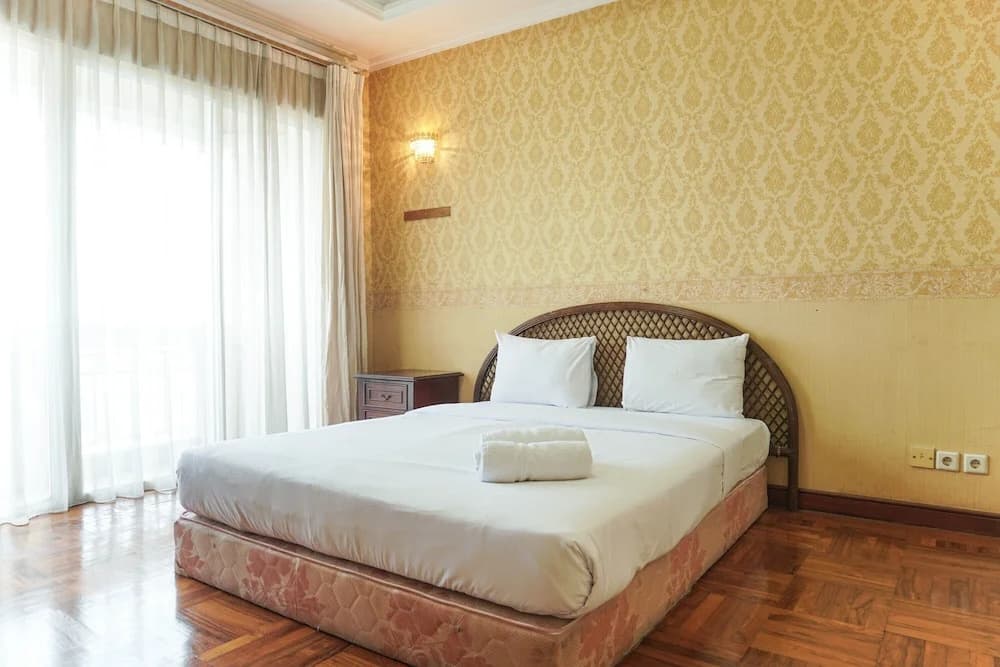 Spacious and Elegant 2BR @ Kedoya Elok Apartment - photo 3