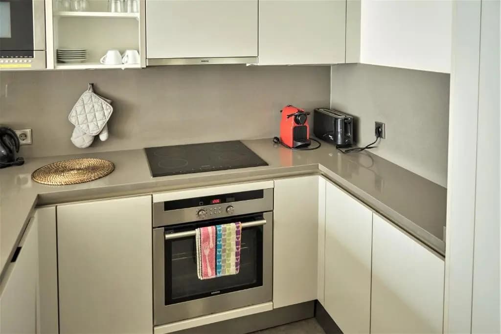 Via Augusta Apartments - photo 3