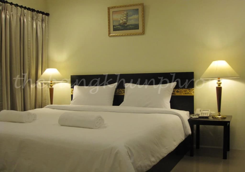 The Bang Khun Phrom Suites - photo 6