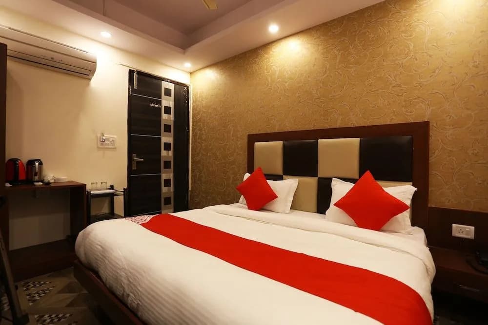OYO 44535 Mona Regency Hotel And Banquets - photo 4