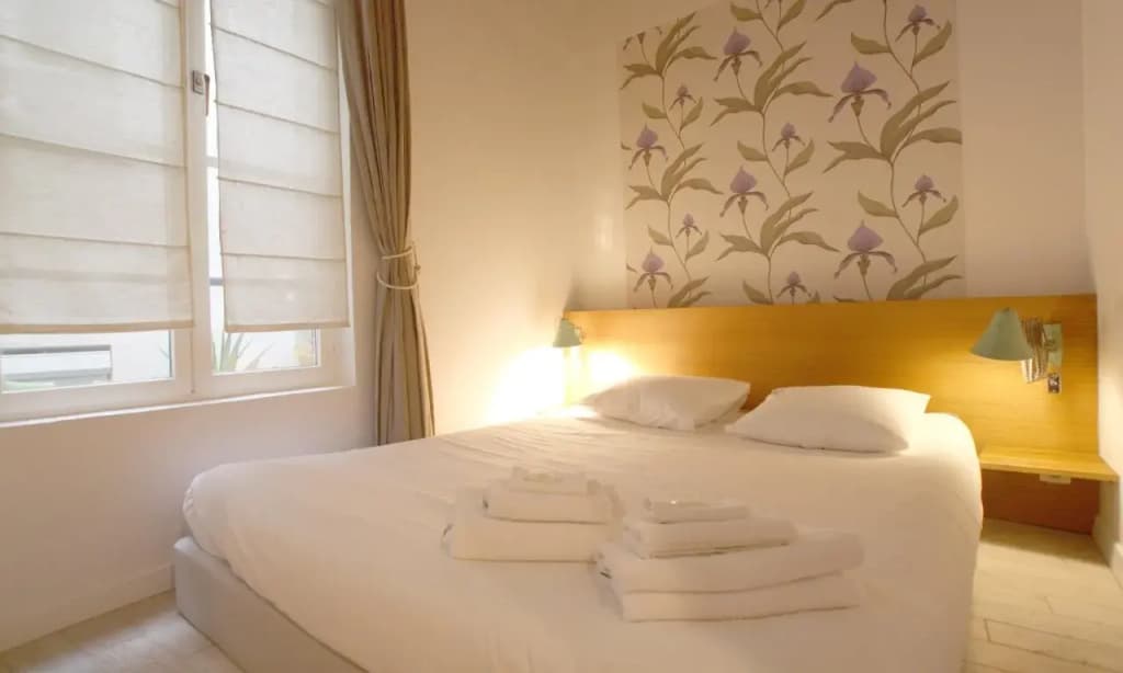 Apartments Paris Centre - At Home Hotel - photo 4