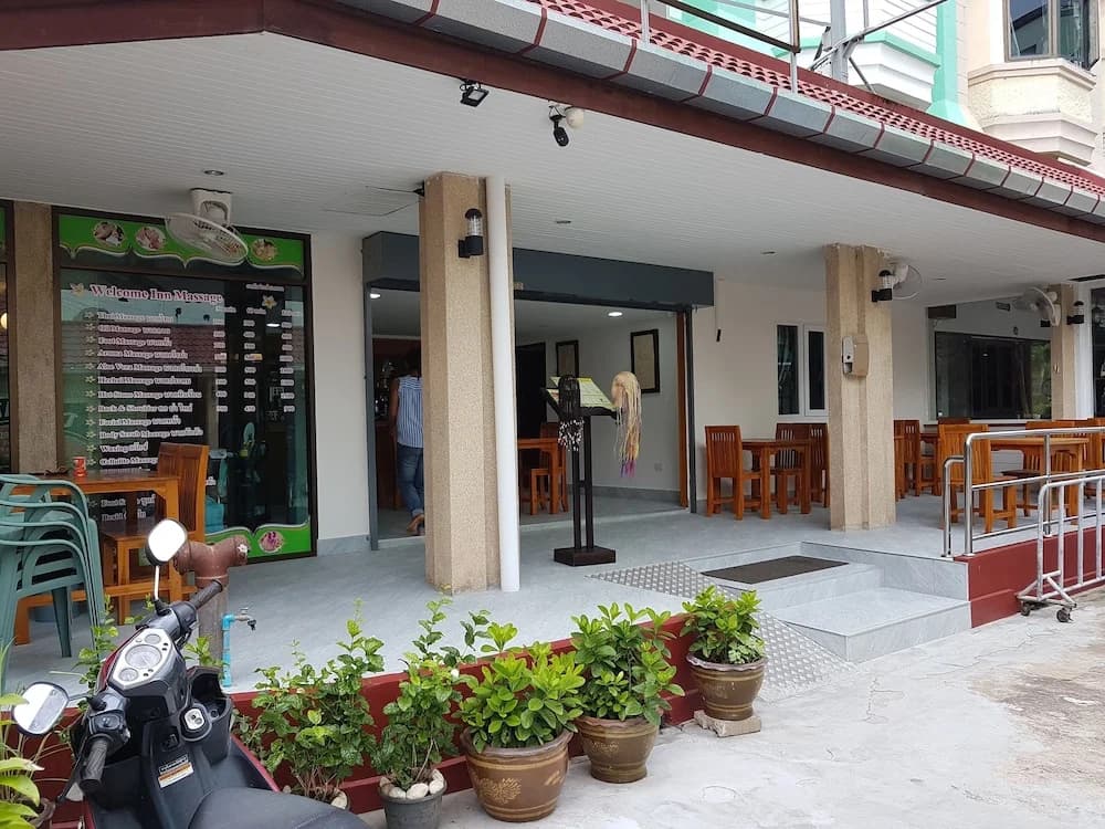 Welcome Inn Hotel Karon Beach - photo 13