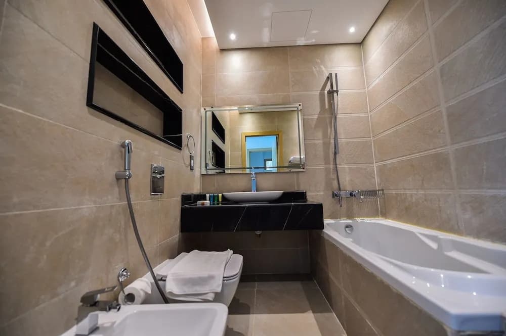 Waterfront Hotel Apartment - photo 8