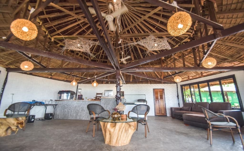 Long Beach Chalet Hotel - photo 30