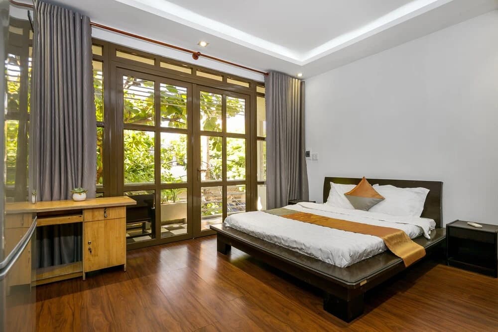 T P House - photo 5