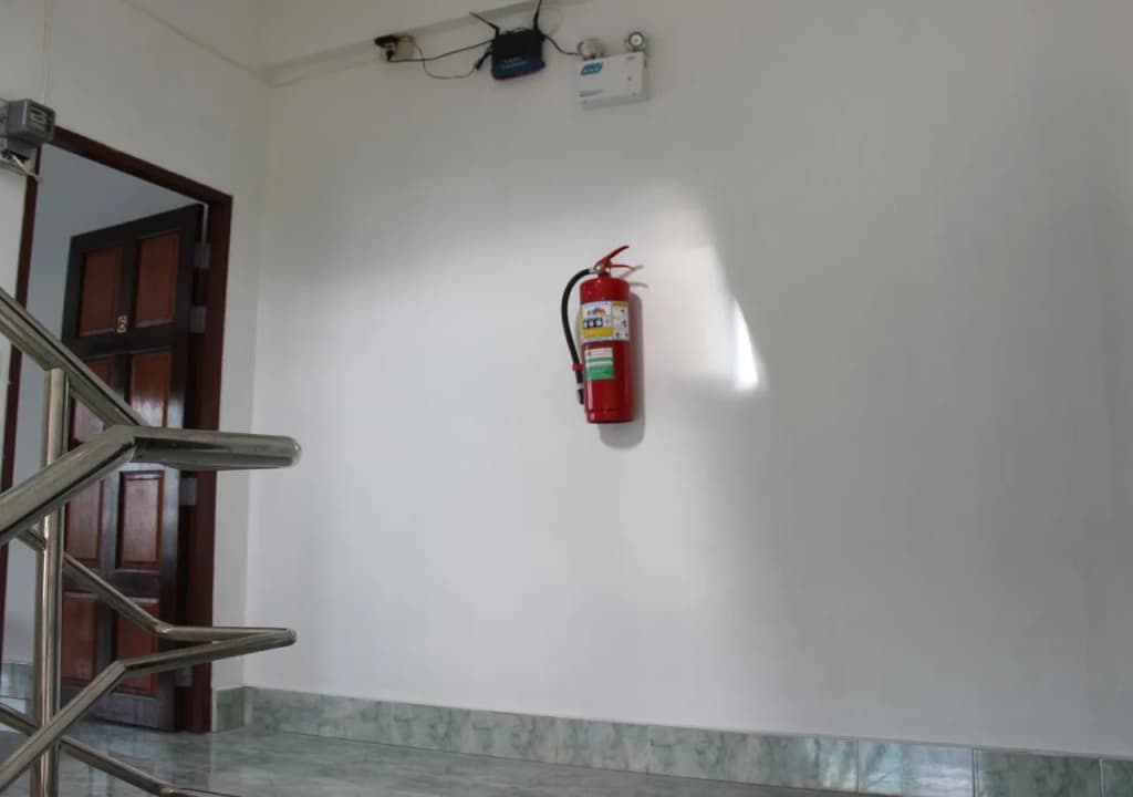 Artha Guesthouse - photo 9