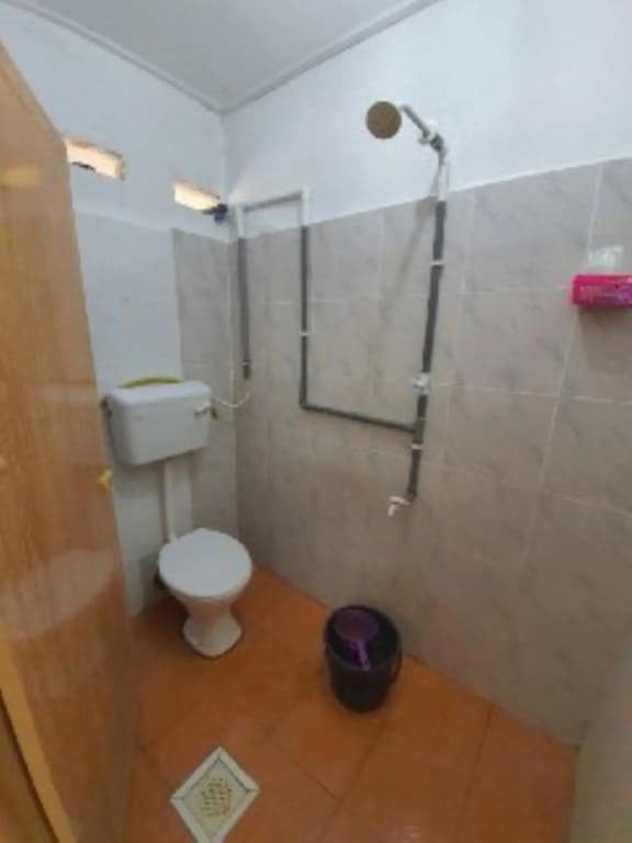 SPOT ON 90225 Barokah Chalet - photo 5