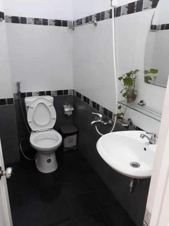 Queen Pearl Hostel - photo 6