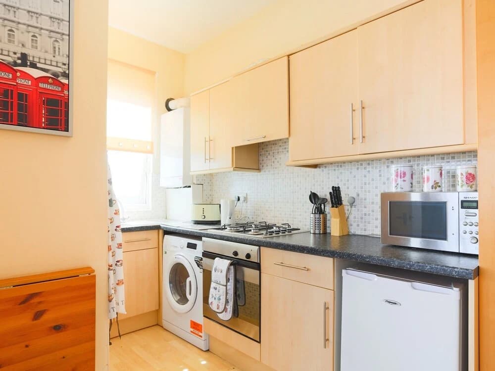 Spacious Studio in Harrow 46c - photo 12
