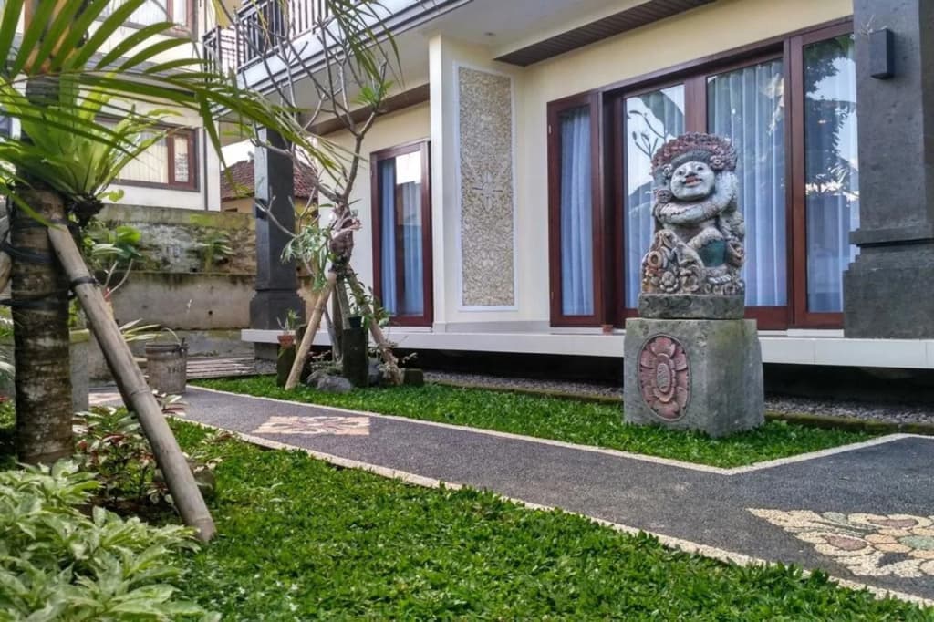 Odah Ayu Guest House - photo 12