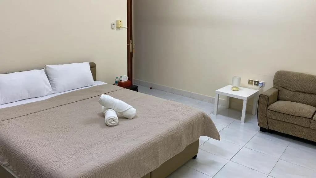 Villa room 5 mins walk to al ain mall - photo 8