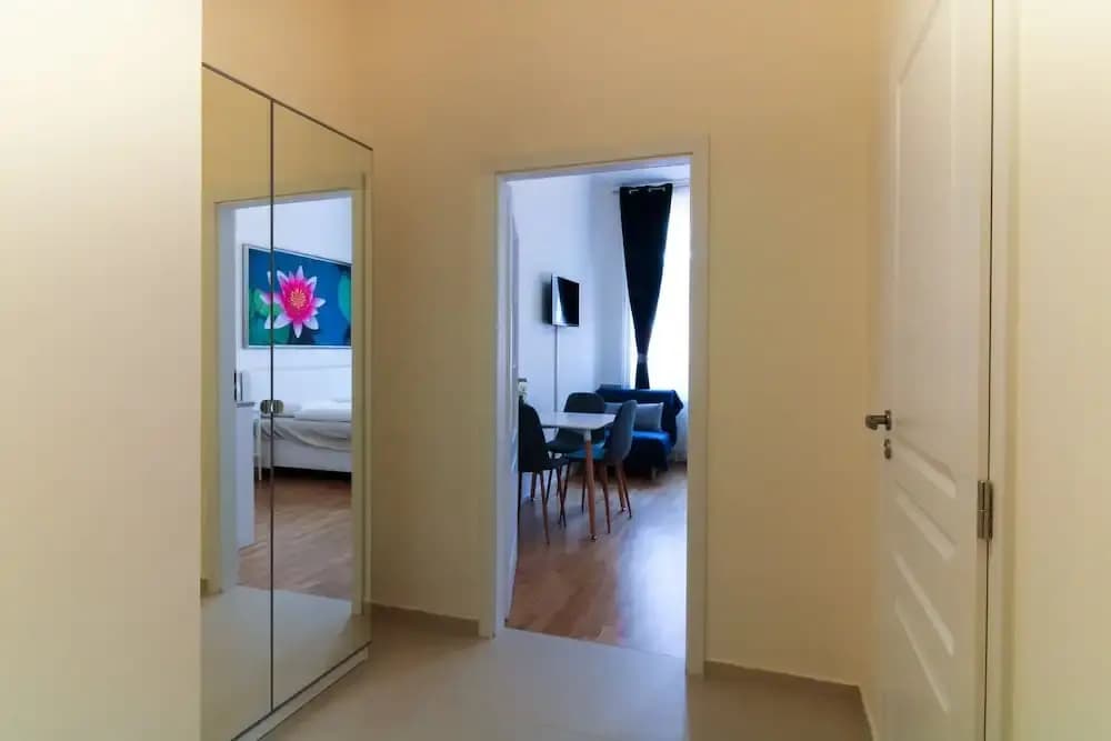 Bouquet Apartments - photo 4