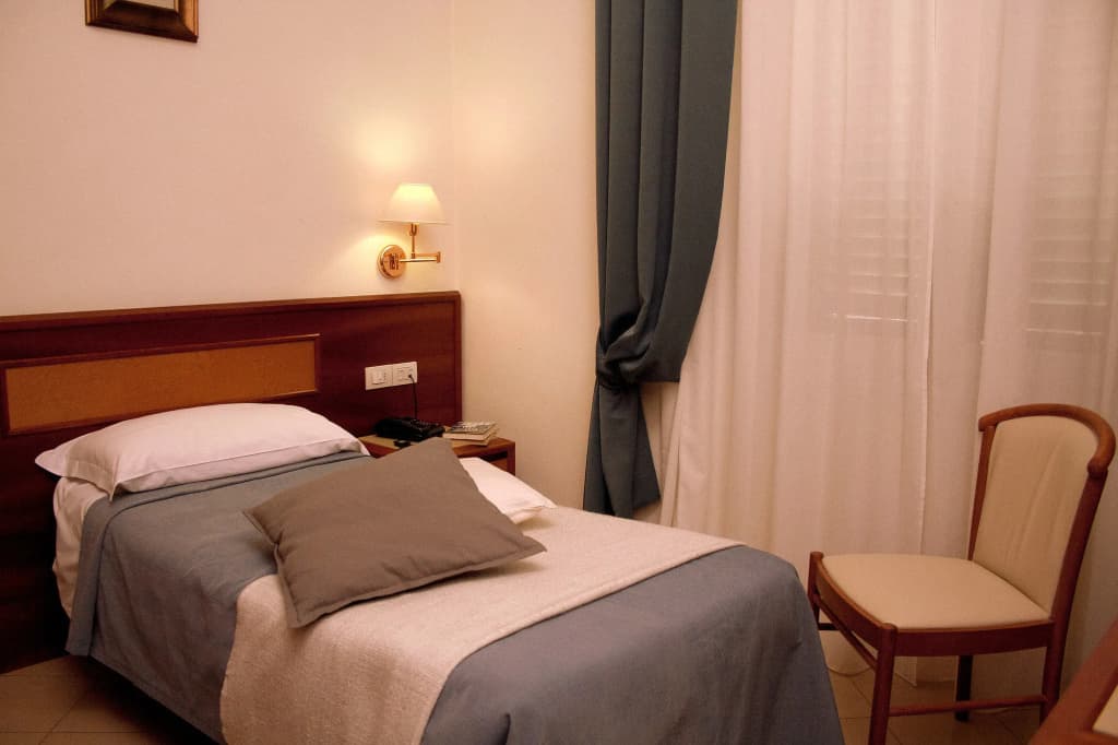 Hotel Bonifacio - photo 7