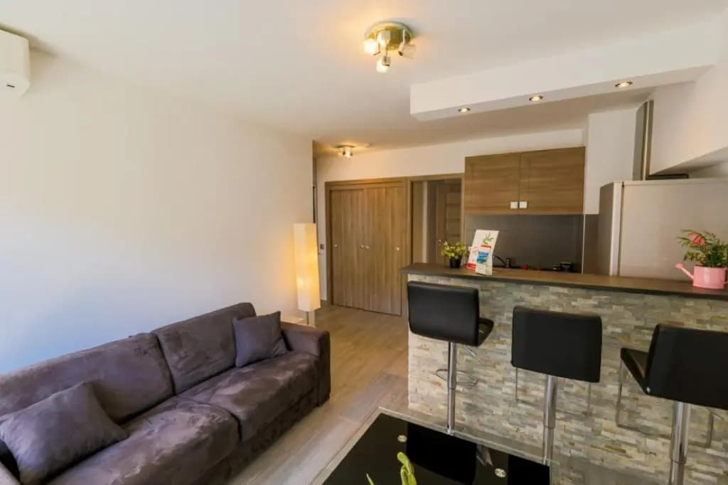 SUEDE 2 AP4208 By Riviera Holiday Homes - photo 3