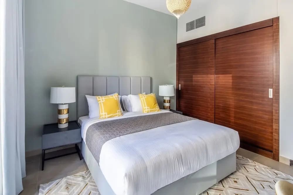 Modern & Classy 1BR Overlooking Marina! - photo 2