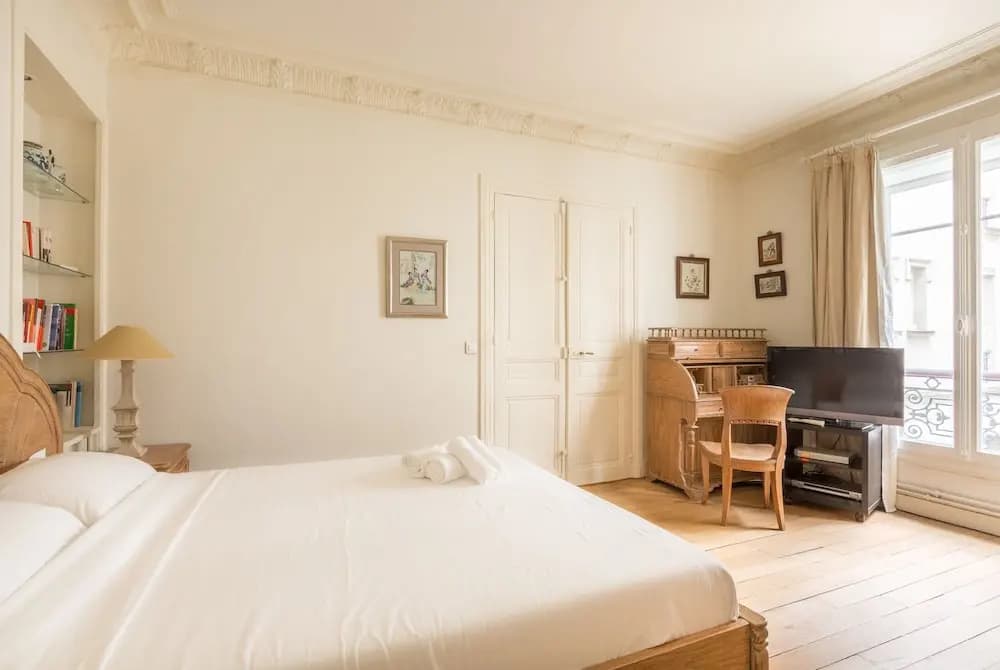 Ambassador Hideaway - photo 3