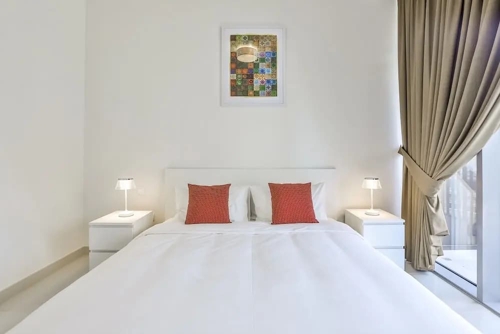 Driven Holiday Homes- Crescent Boulevard - photo 4