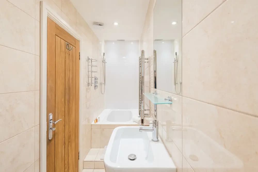 Luxurious West Kensington Home by Olympia London - photo 10
