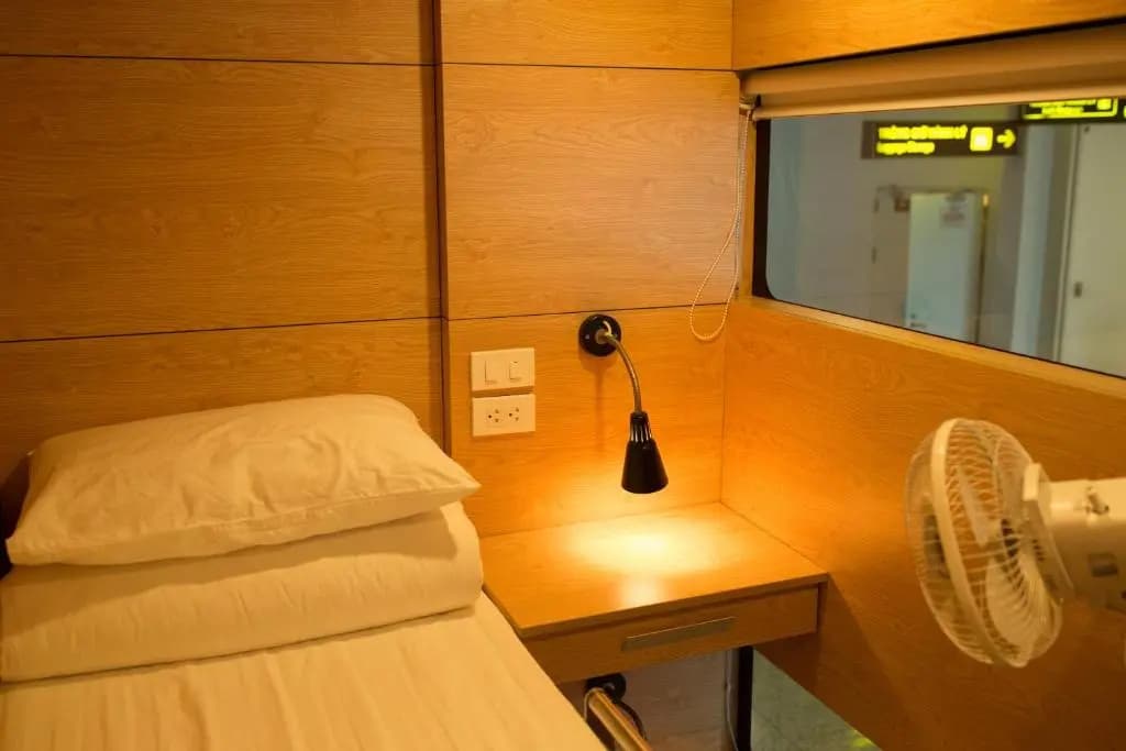 VATC SleepPod Terminal 1 - photo 4