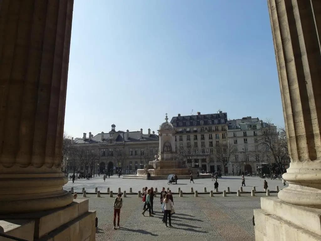 Saint Germain Elegant ChicSuites - photo 10
