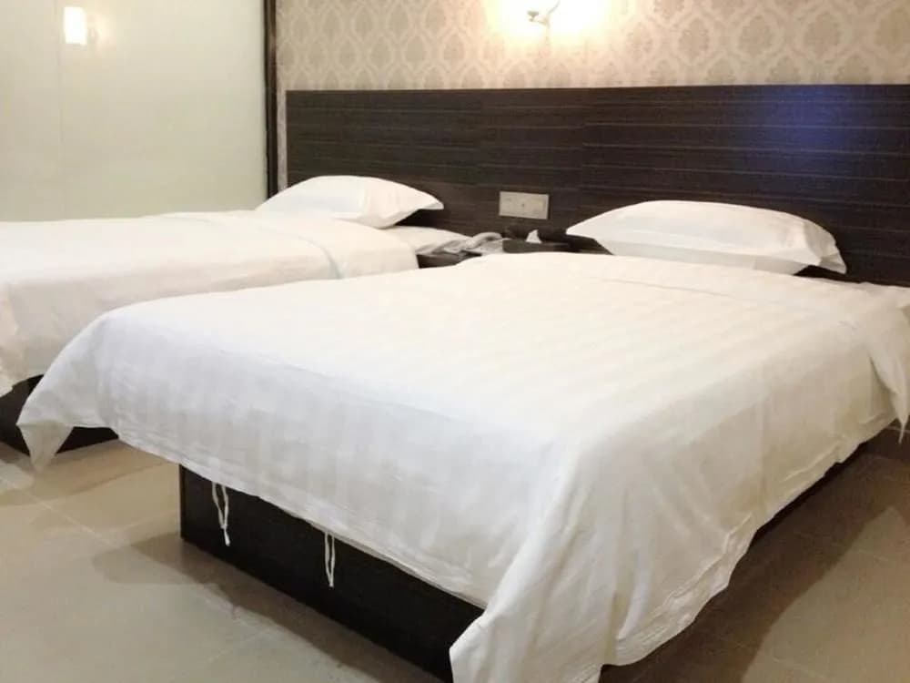 Hitt Express Hotel - photo 2