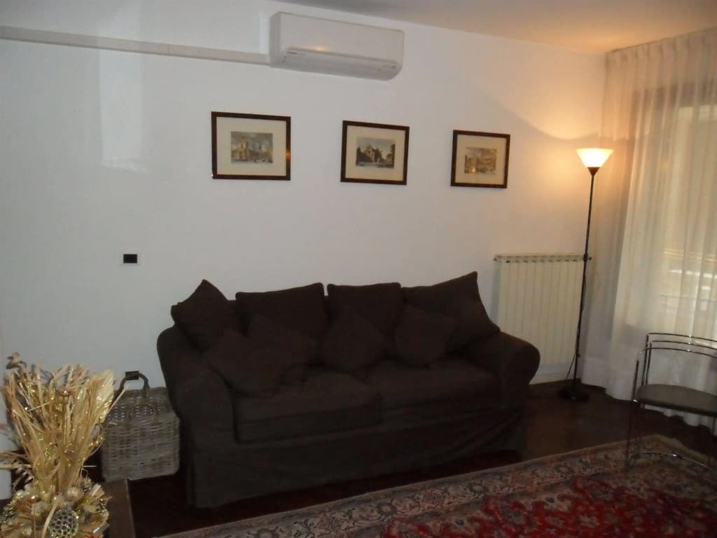 Sunny Venice Apartments - photo 4
