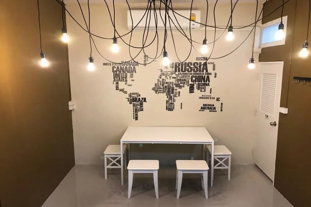 Charoenpong Apartment - photo 12